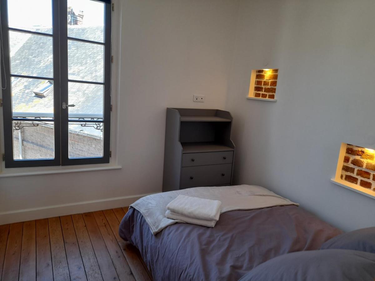 Charmante Plein Sud 50m De La - Balcon Vue Laterale Sur - Equipee De La Fibre, Wifi, Internet Apartment