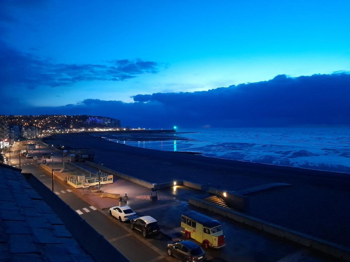 Plein Sud: Charming Beachfront With Sea View Balcony Apartment *